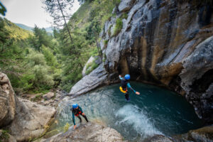 Un canyon ou l'on peut passer avec la société Canyon 05